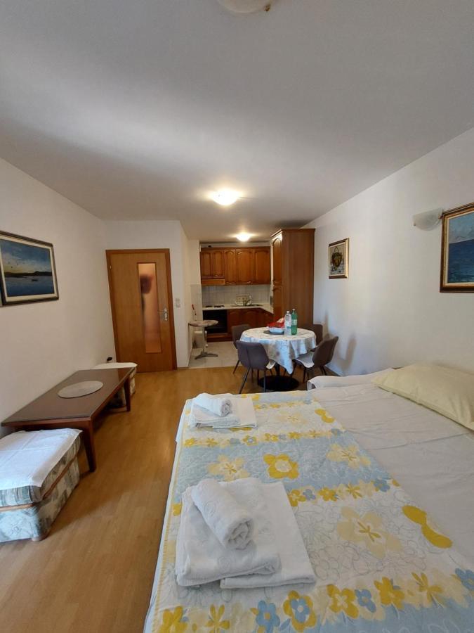 Apartman Mira ماكارسكا المظهر الخارجي الصورة